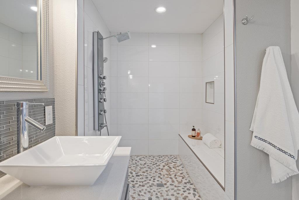 6102 Thames Dr, Austin, TX 78723