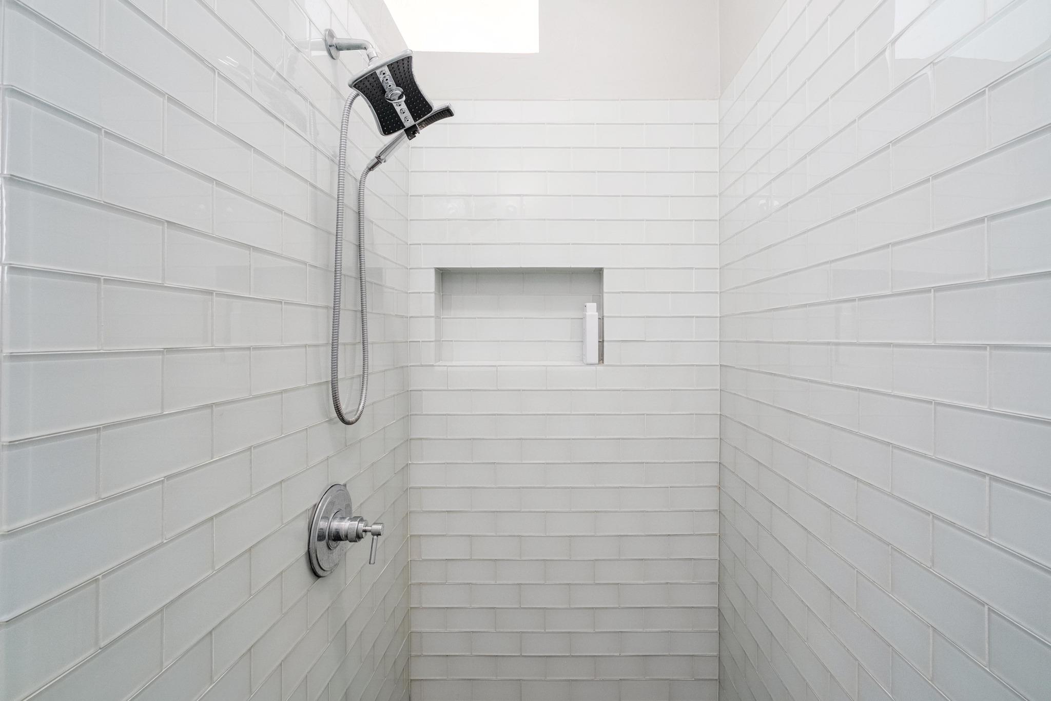 321 Running Deer Ln, Dripping Springs, TX 78620