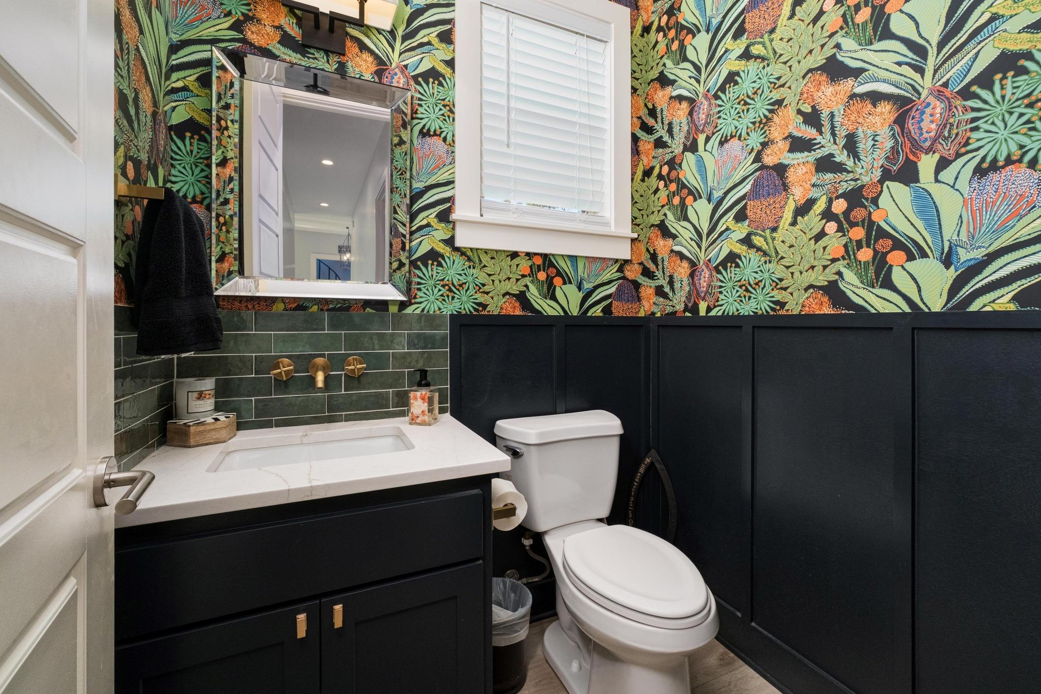 321 Running Deer Ln, Dripping Springs, TX 78620