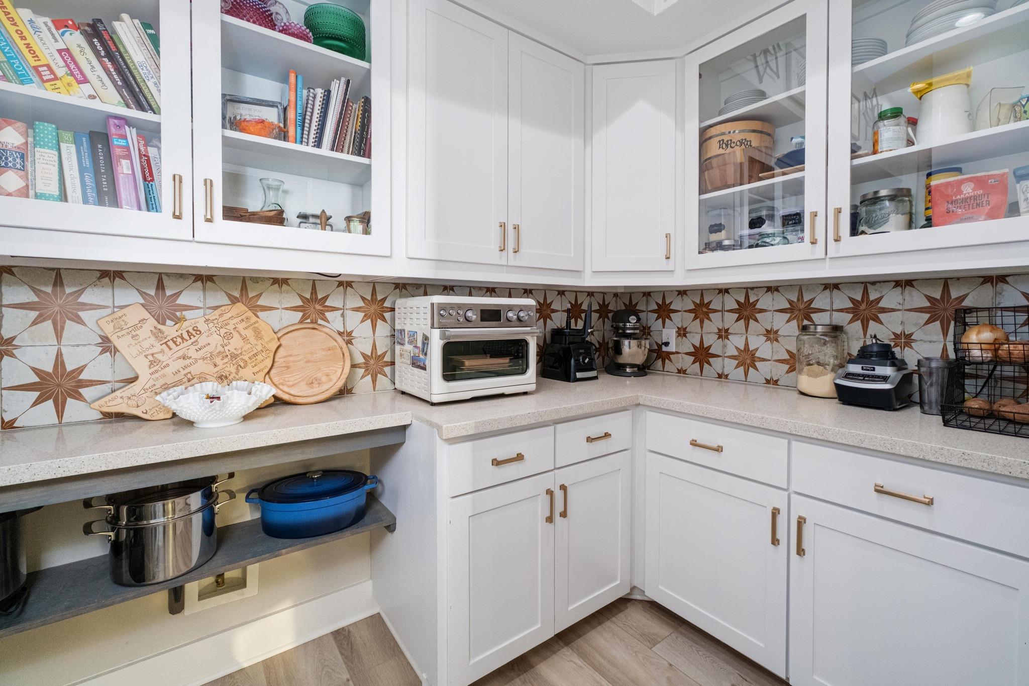 321 Running Deer Ln, Dripping Springs, TX 78620