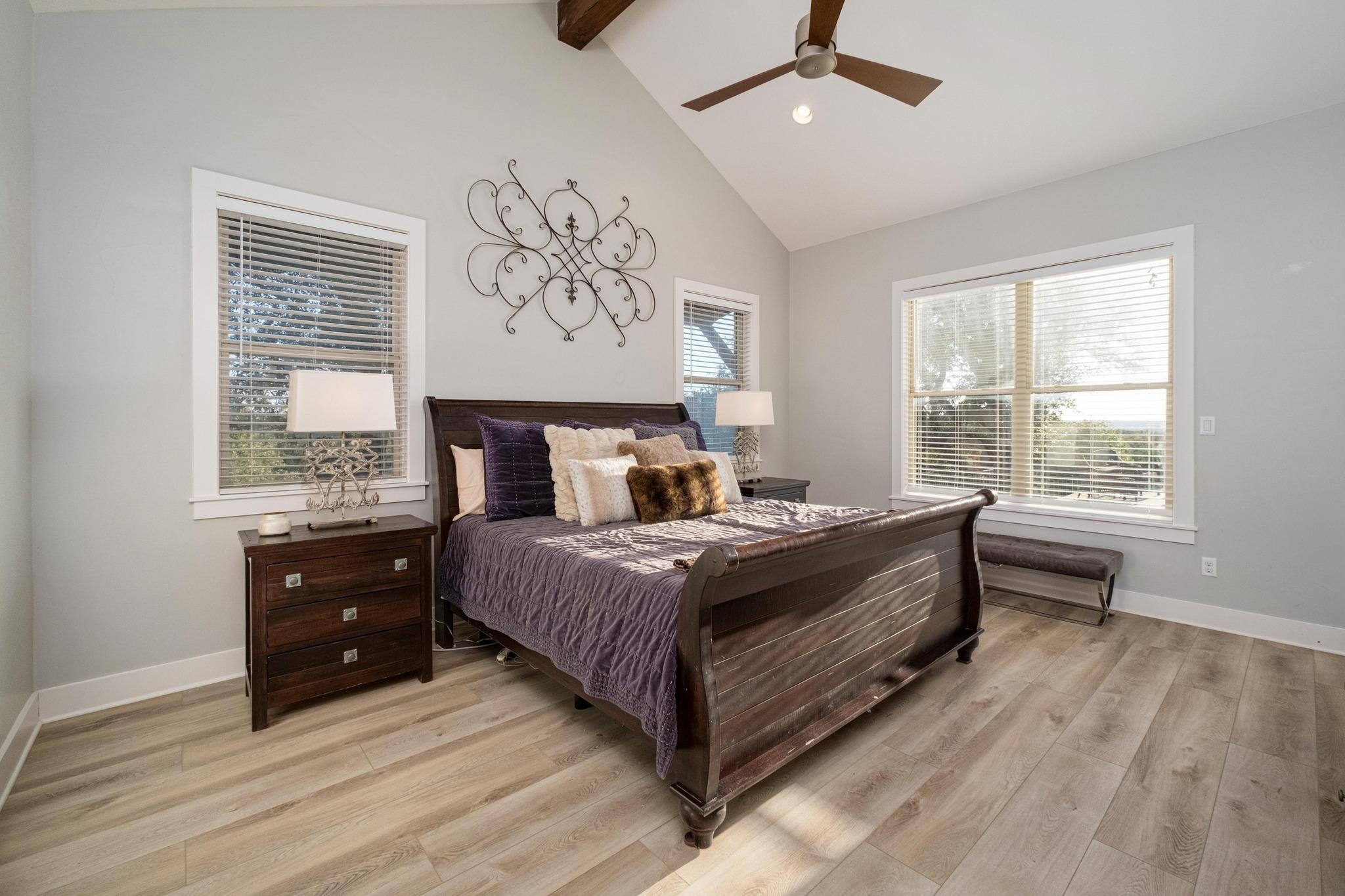 321 Running Deer Ln, Dripping Springs, TX 78620