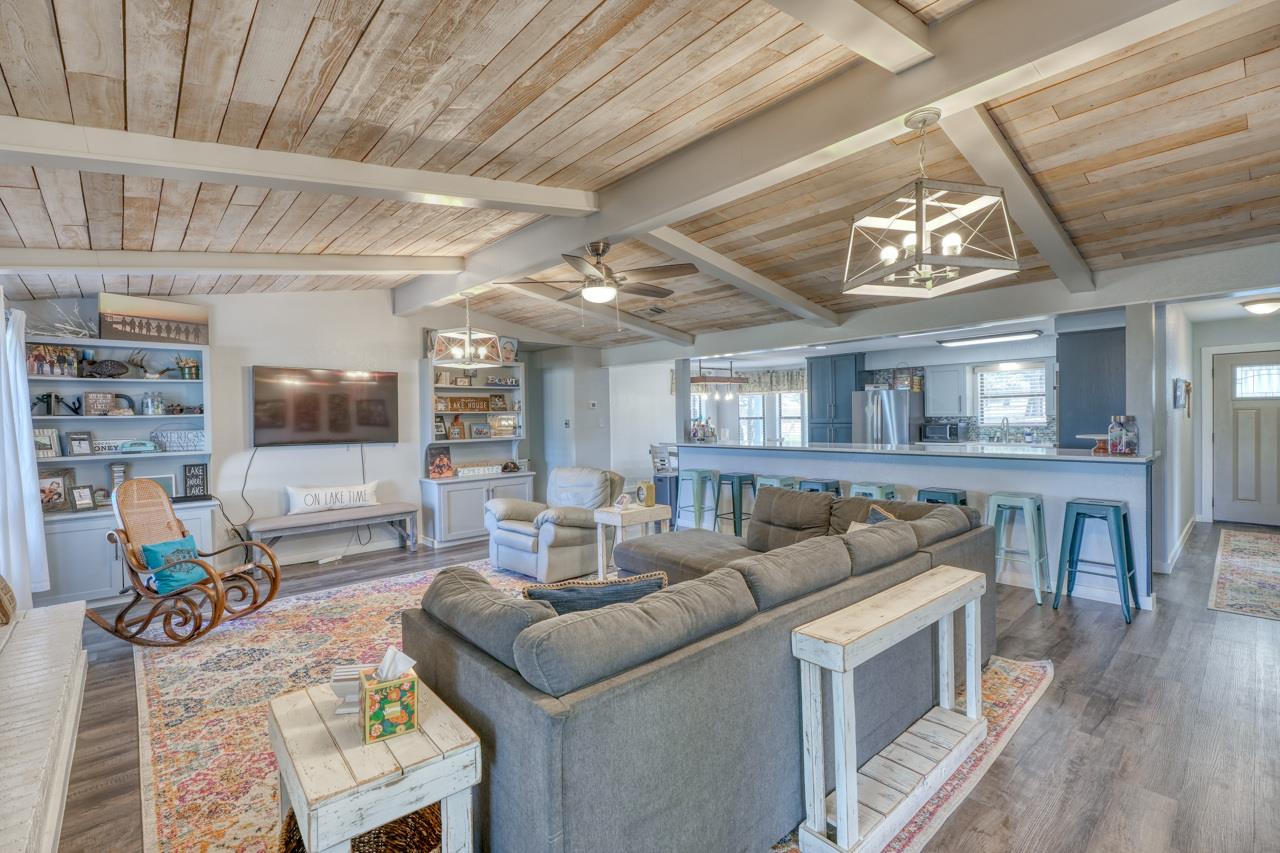 724 S Chaparral, Burnet, TX 78611