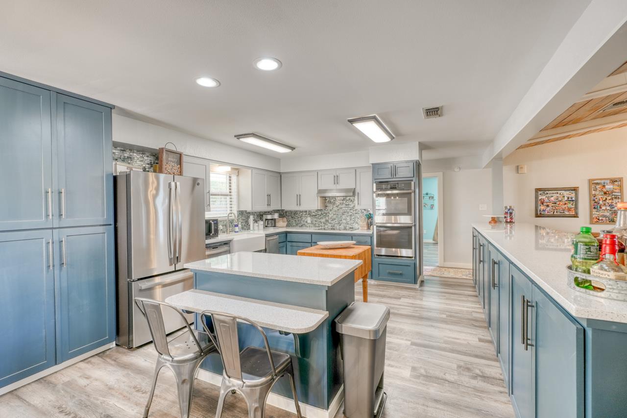 724 S Chaparral, Burnet, TX 78611