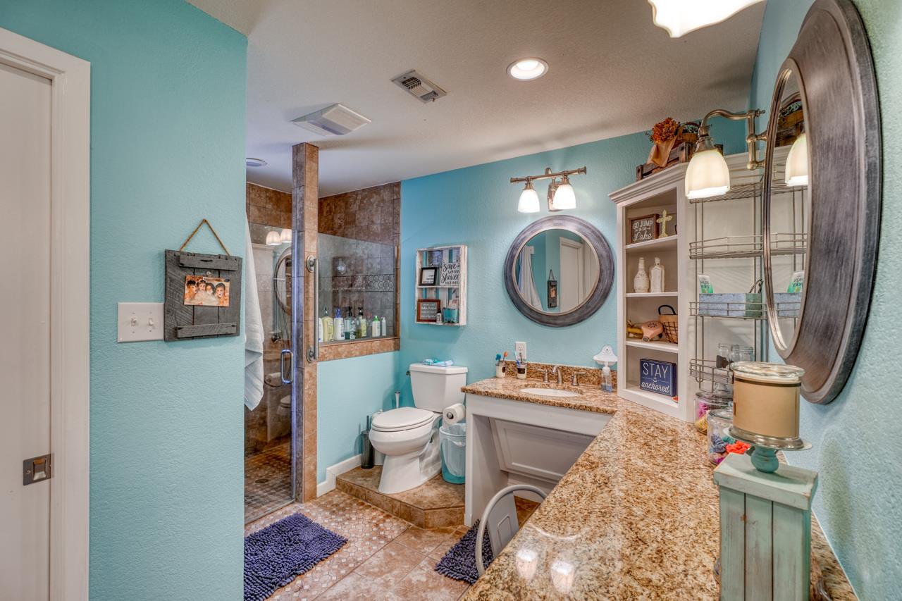 724 S Chaparral, Burnet, TX 78611