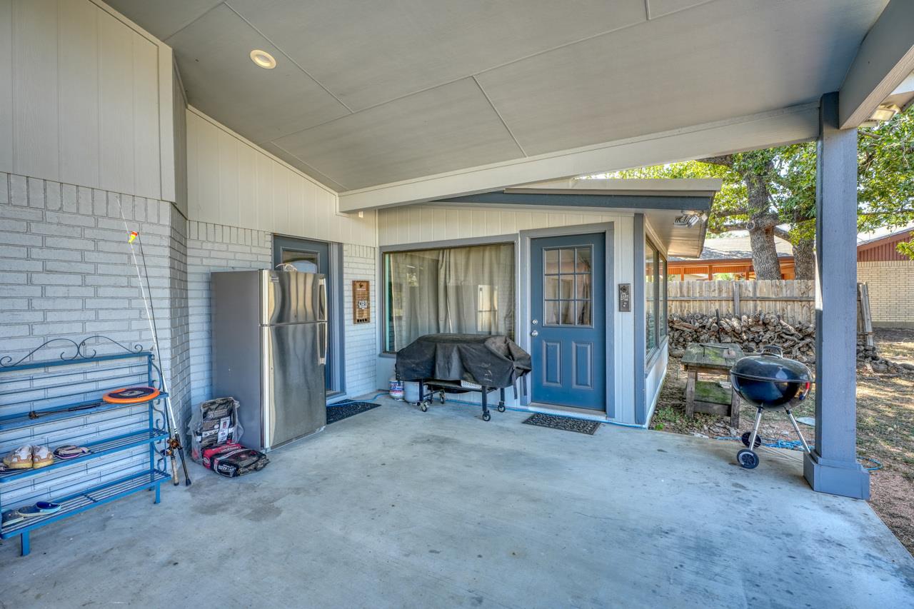 724 S Chaparral, Burnet, TX 78611