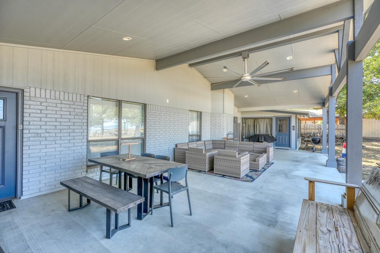 724 S Chaparral, Burnet, TX 78611