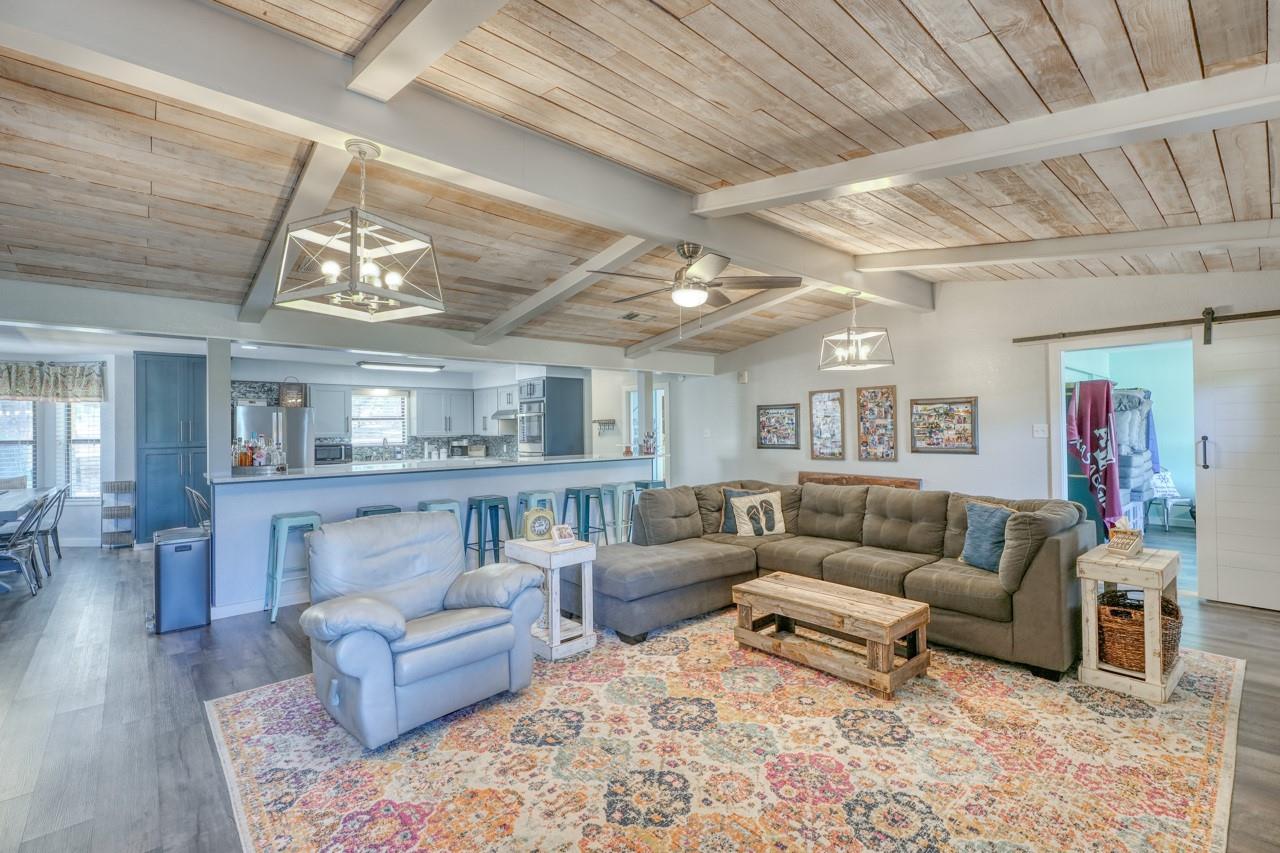 724 S Chaparral, Burnet, TX 78611