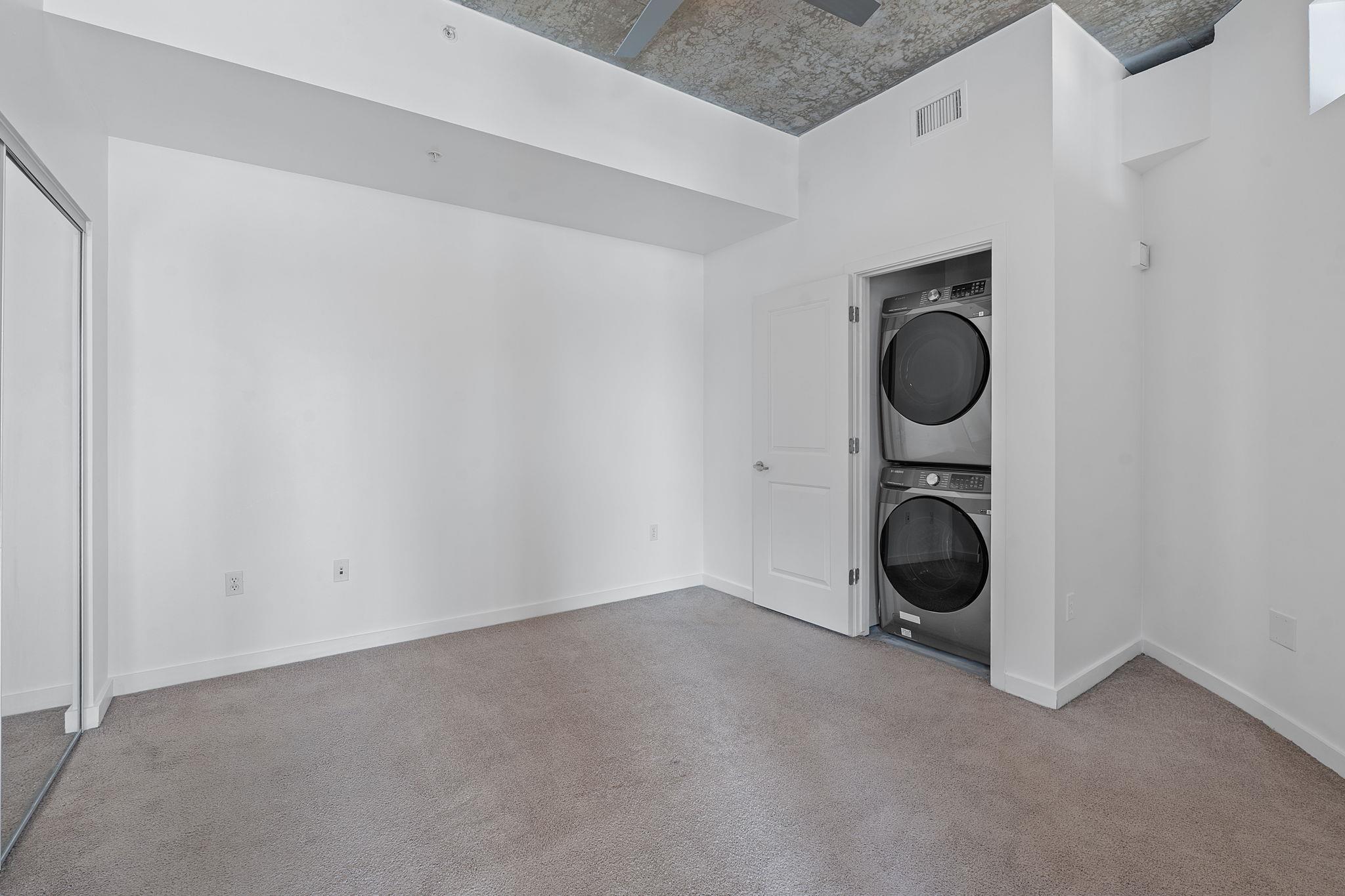 360 Nueces St # 2401, Austin, TX 78701