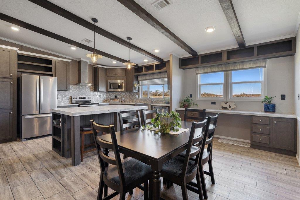 950 S Fm 486, Thorndale, TX 76577