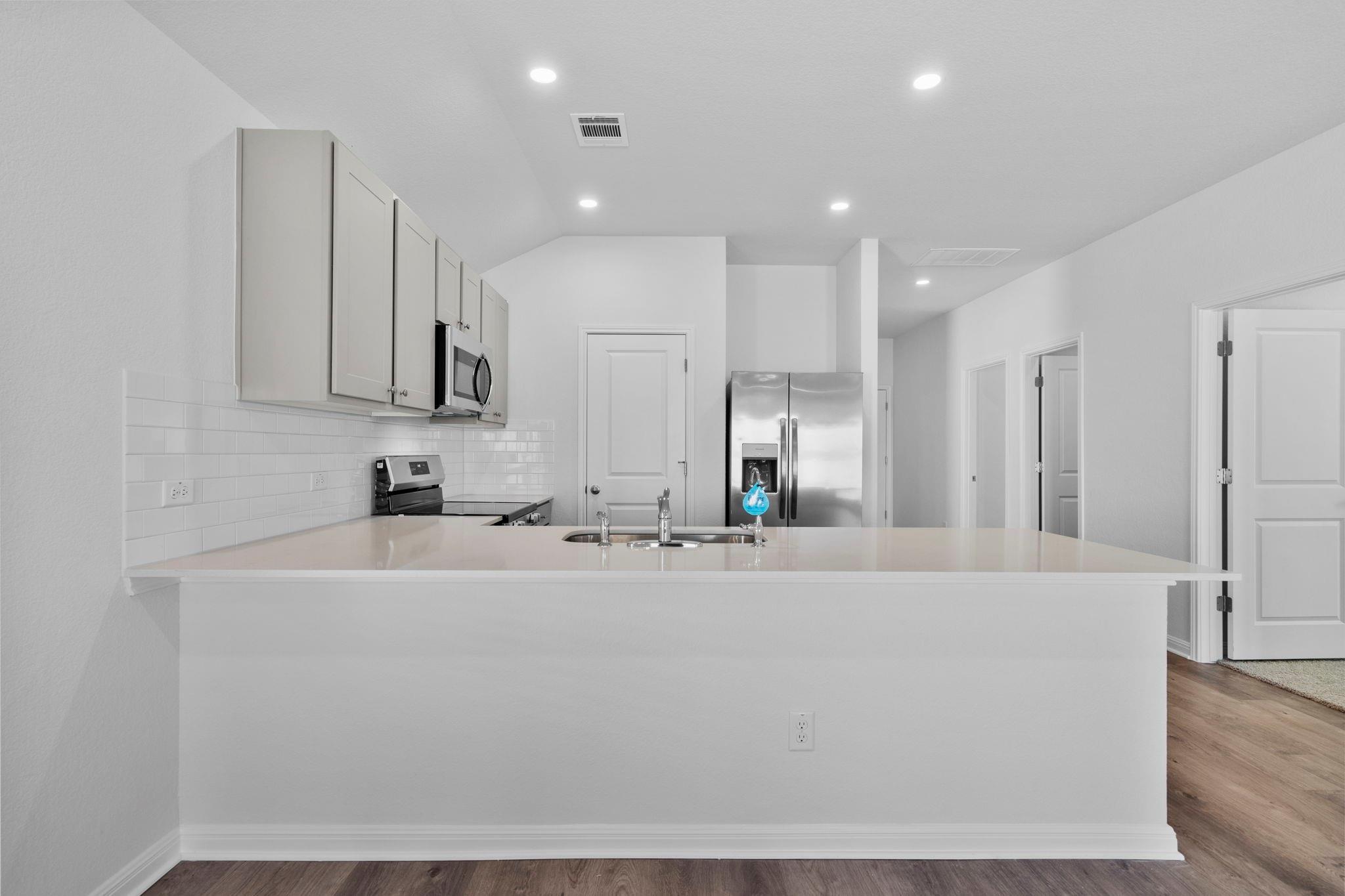 125 Hatari Trl, Jarrell, TX 76537