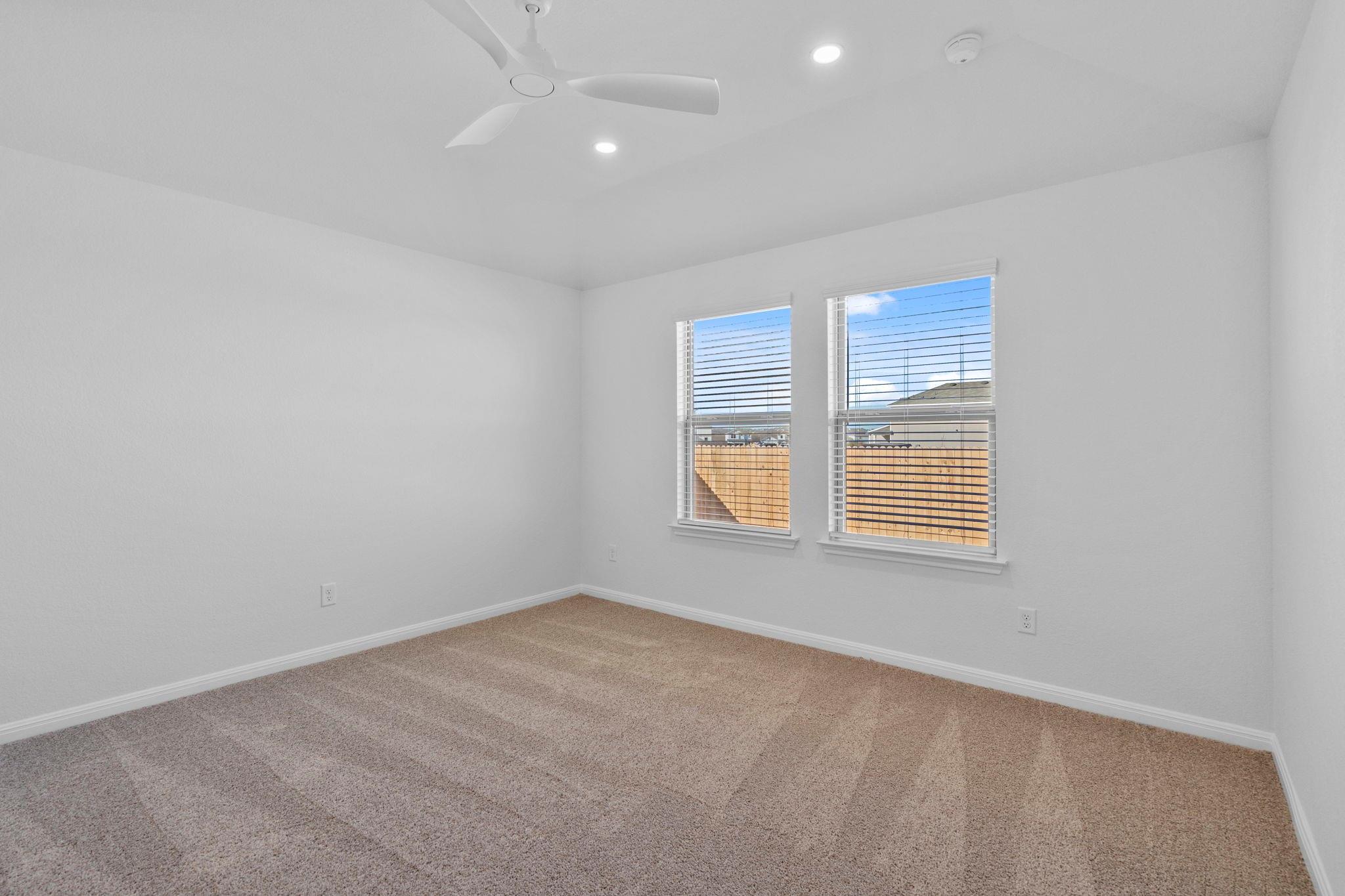 125 Hatari Trl, Jarrell, TX 76537