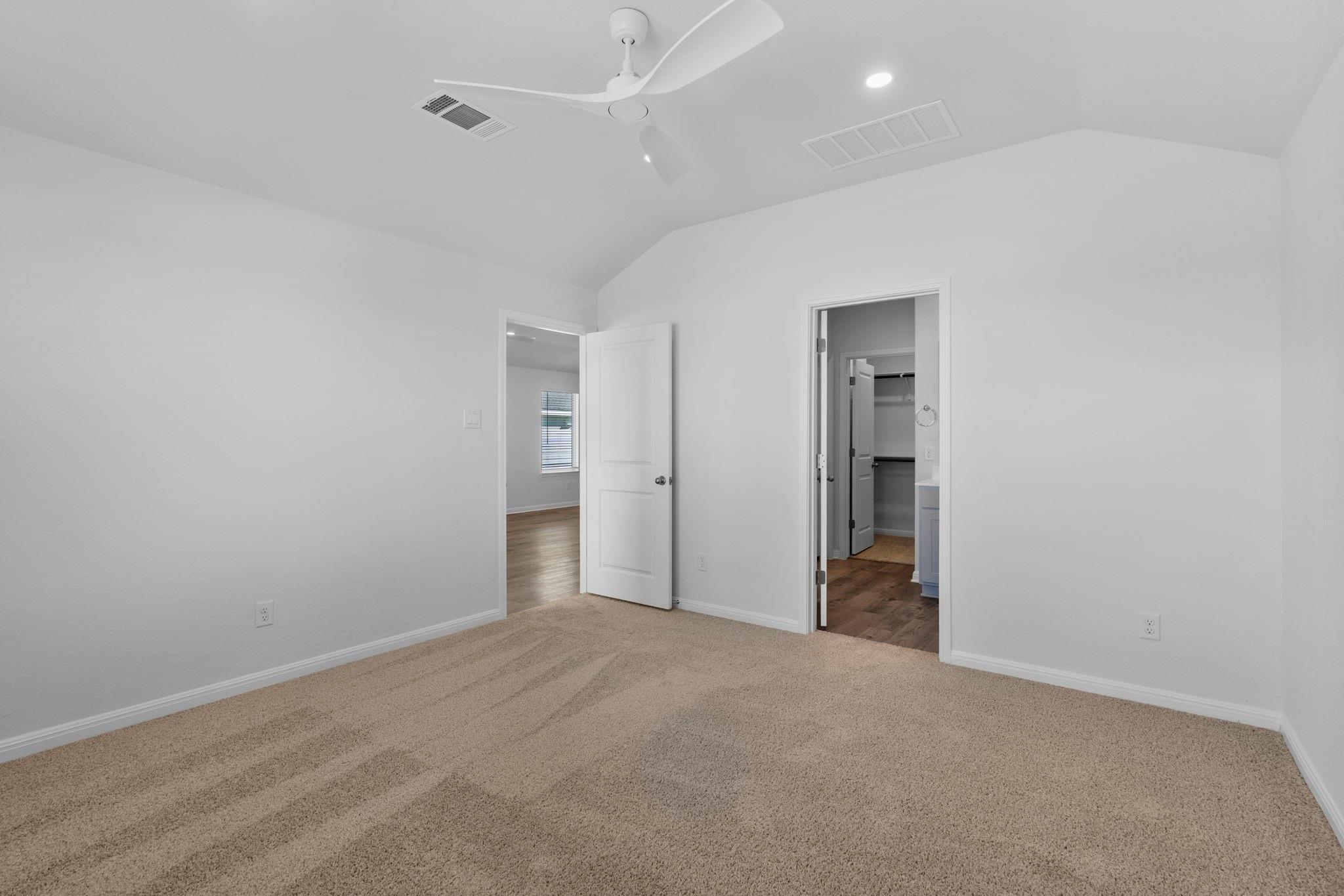 125 Hatari Trl, Jarrell, TX 76537