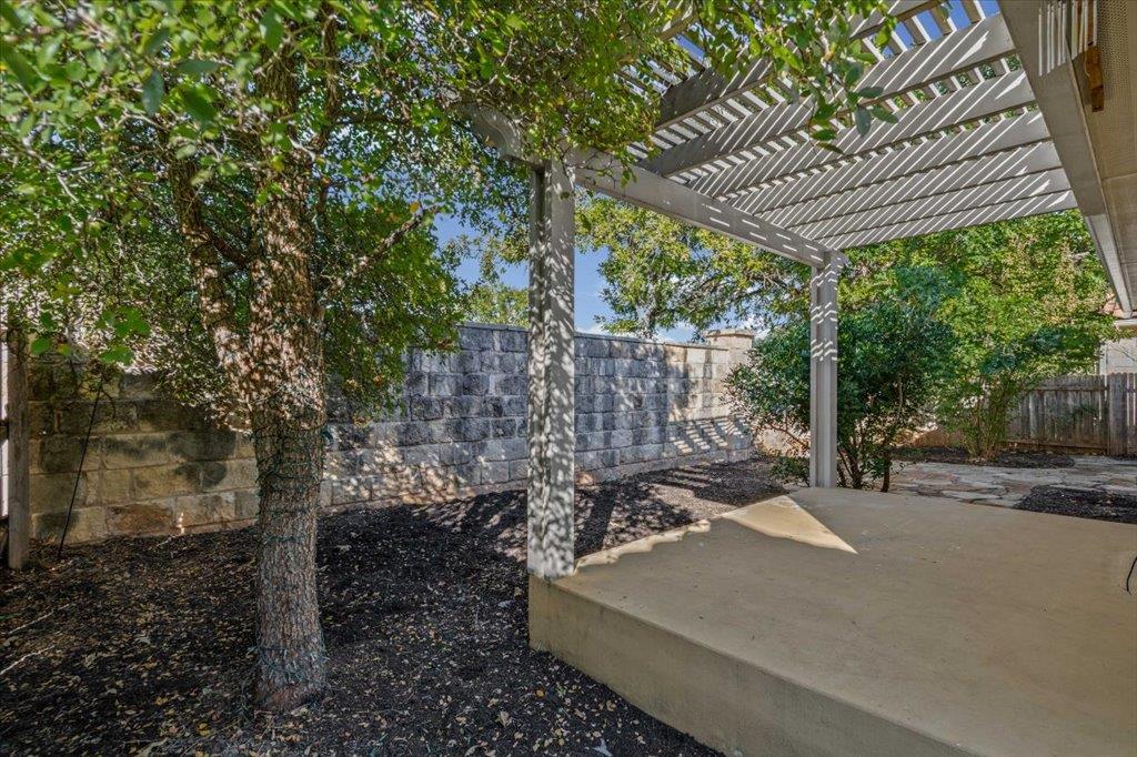 15628 Interlachen Dr, Austin, TX 78717