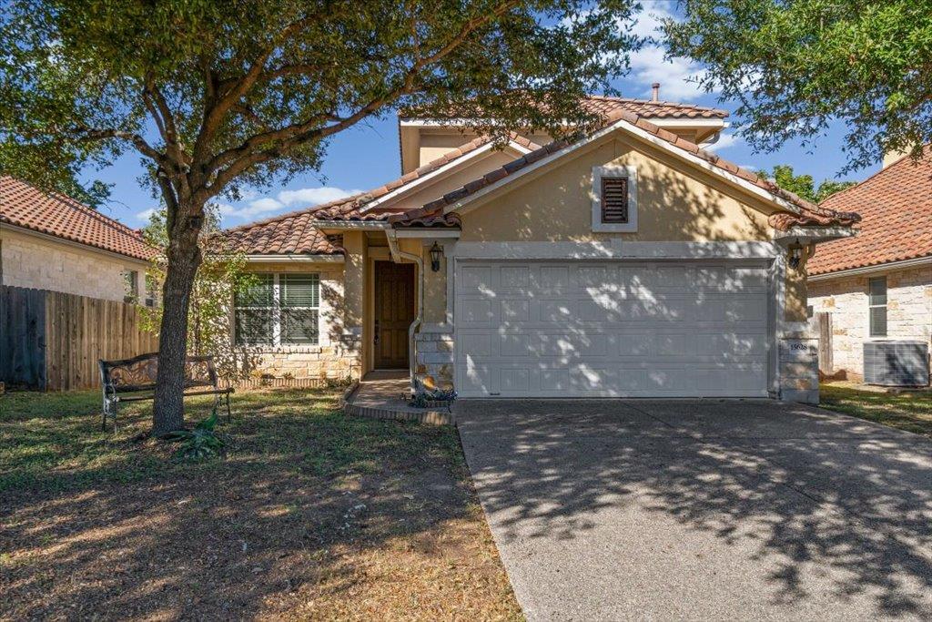 15628 Interlachen Dr, Austin, TX 78717