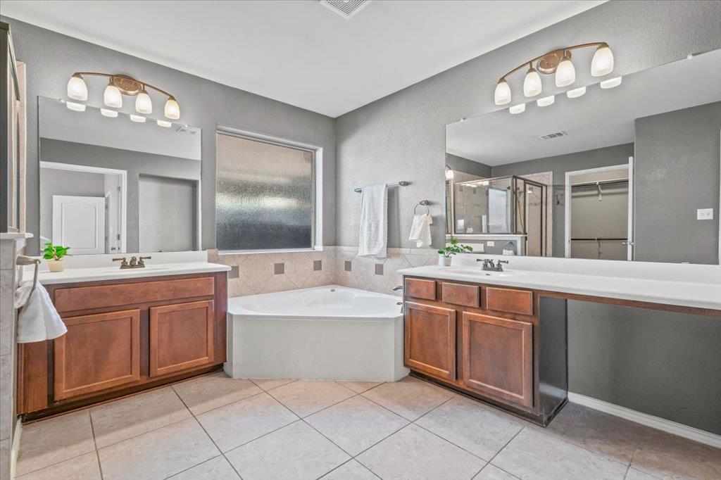 15628 Interlachen Dr, Austin, TX 78717