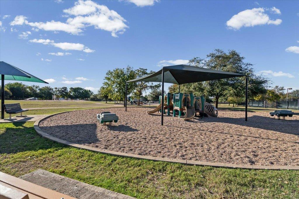 15628 Interlachen Dr, Austin, TX 78717