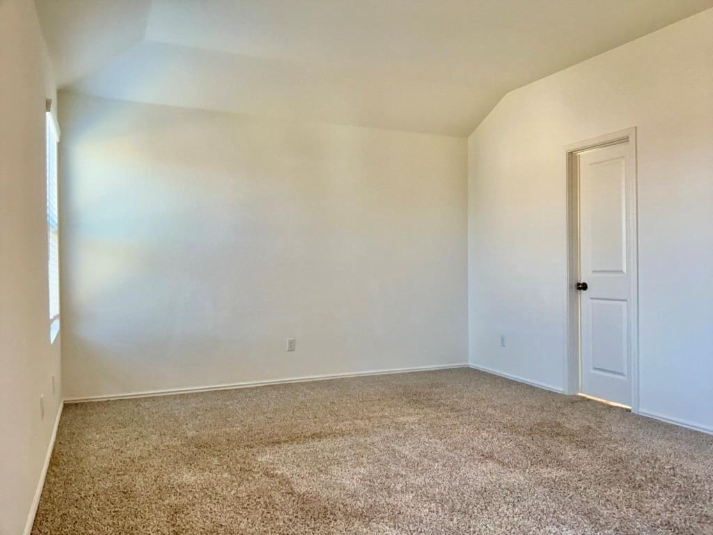 101 Cosmos Ln # 32-K, Jarrell, TX 76537