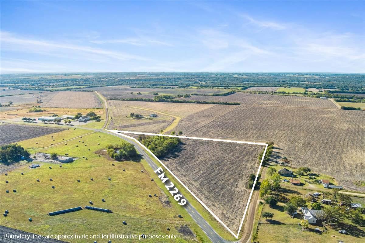 6704 FM 2269, Buckholts, TX 76518