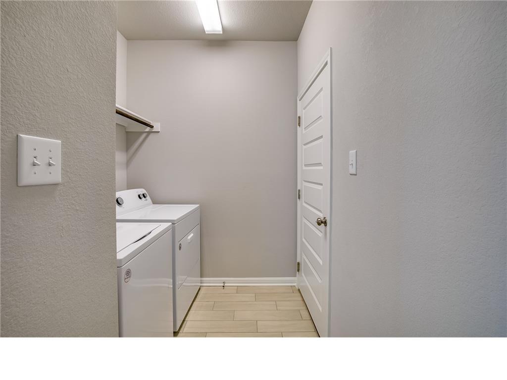 237 Unforgiven Ln, Jarrell, TX 76537