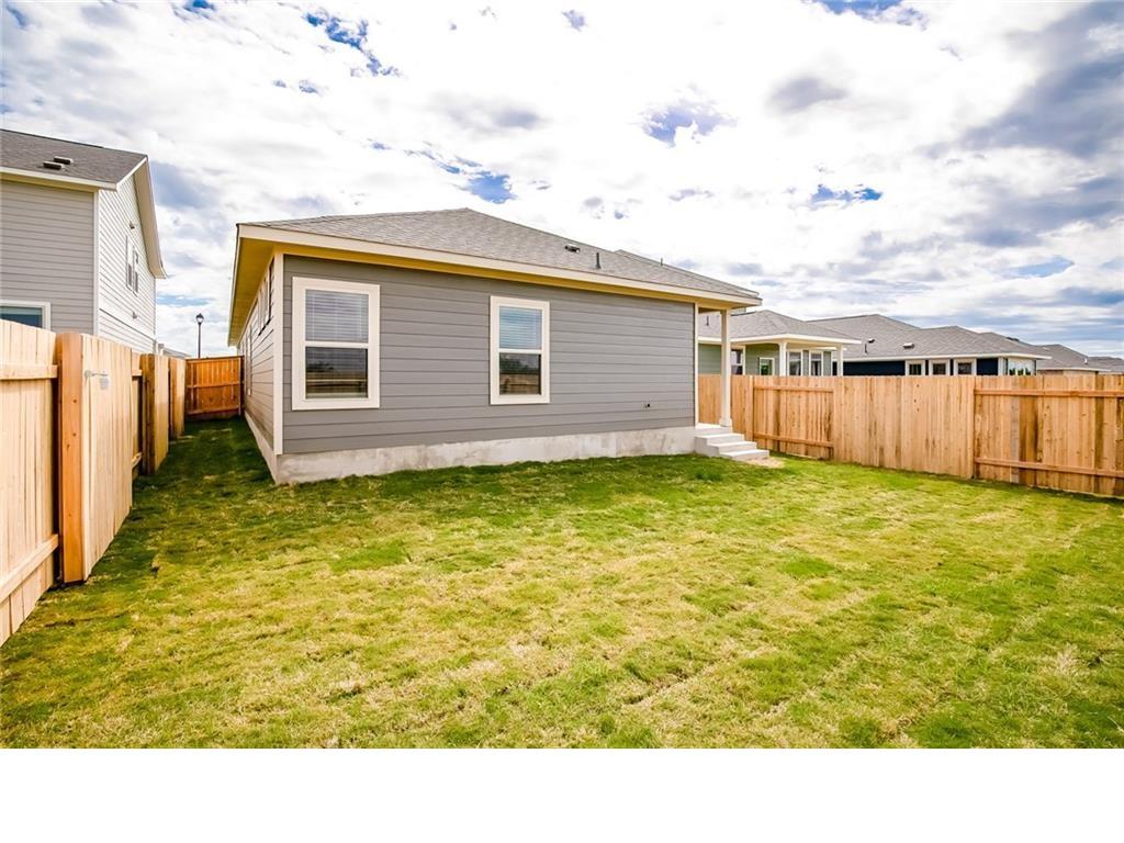 237 Unforgiven Ln, Jarrell, TX 76537