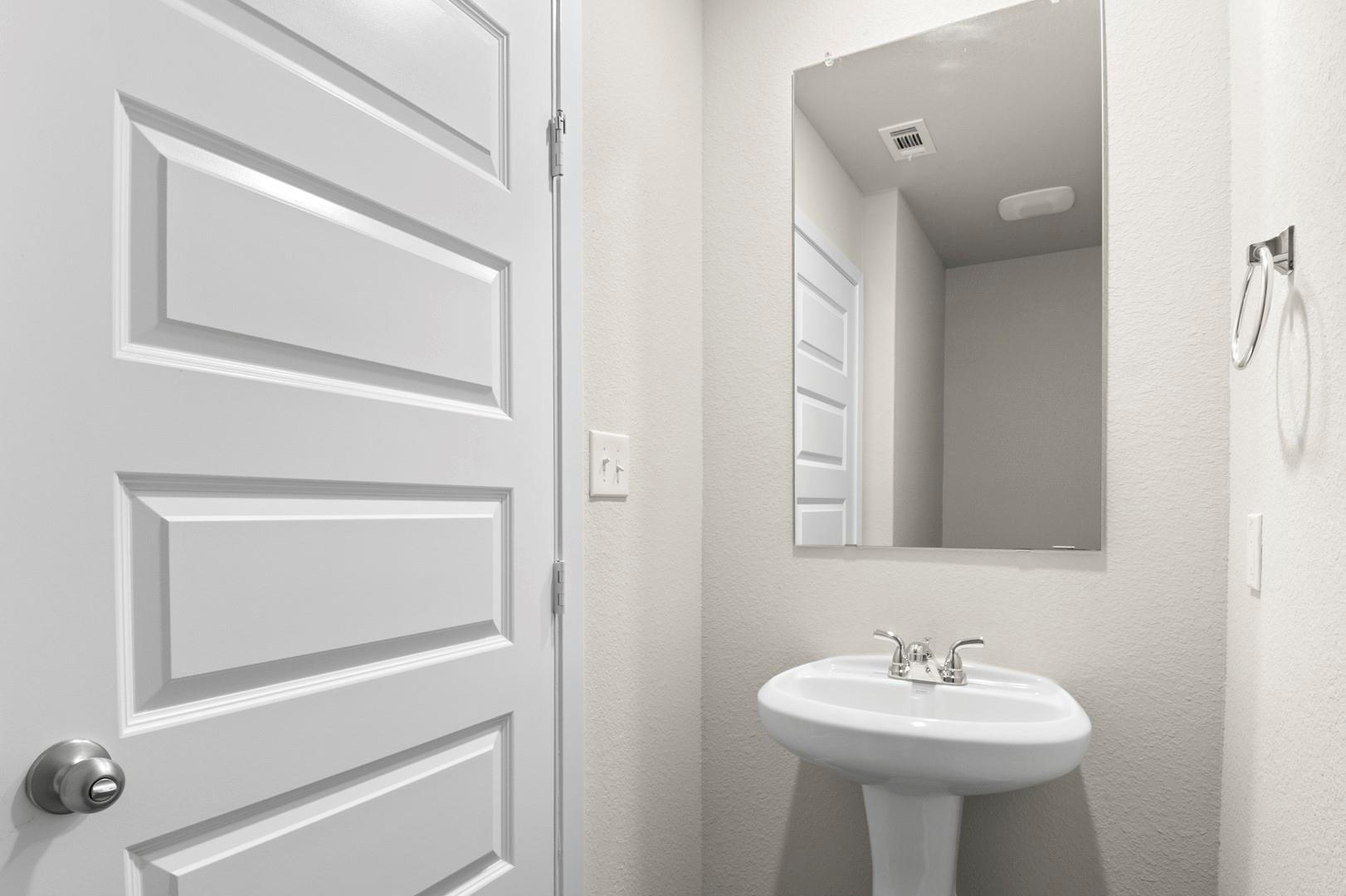 129 Daylily Dr, Elgin, TX 78621