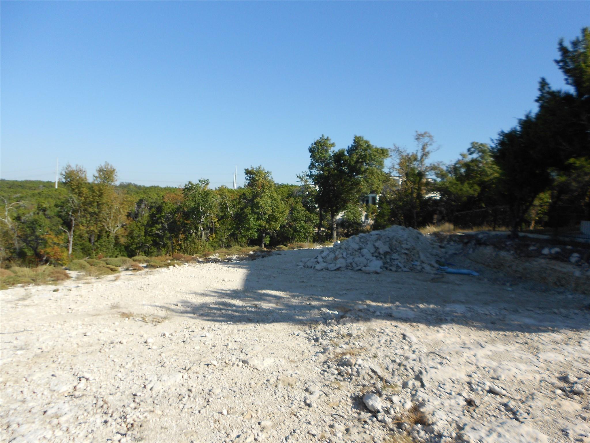 8305 Tombstone Cv, Lago Vista, TX 78645