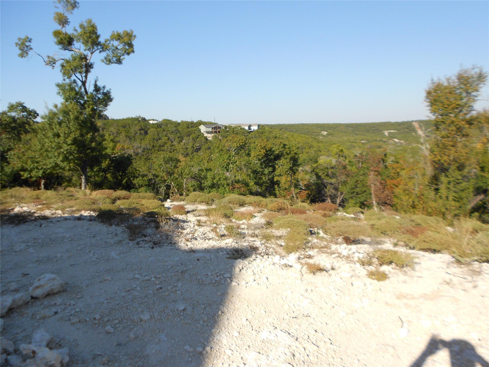 8305 Tombstone Cv, Lago Vista, TX 78645