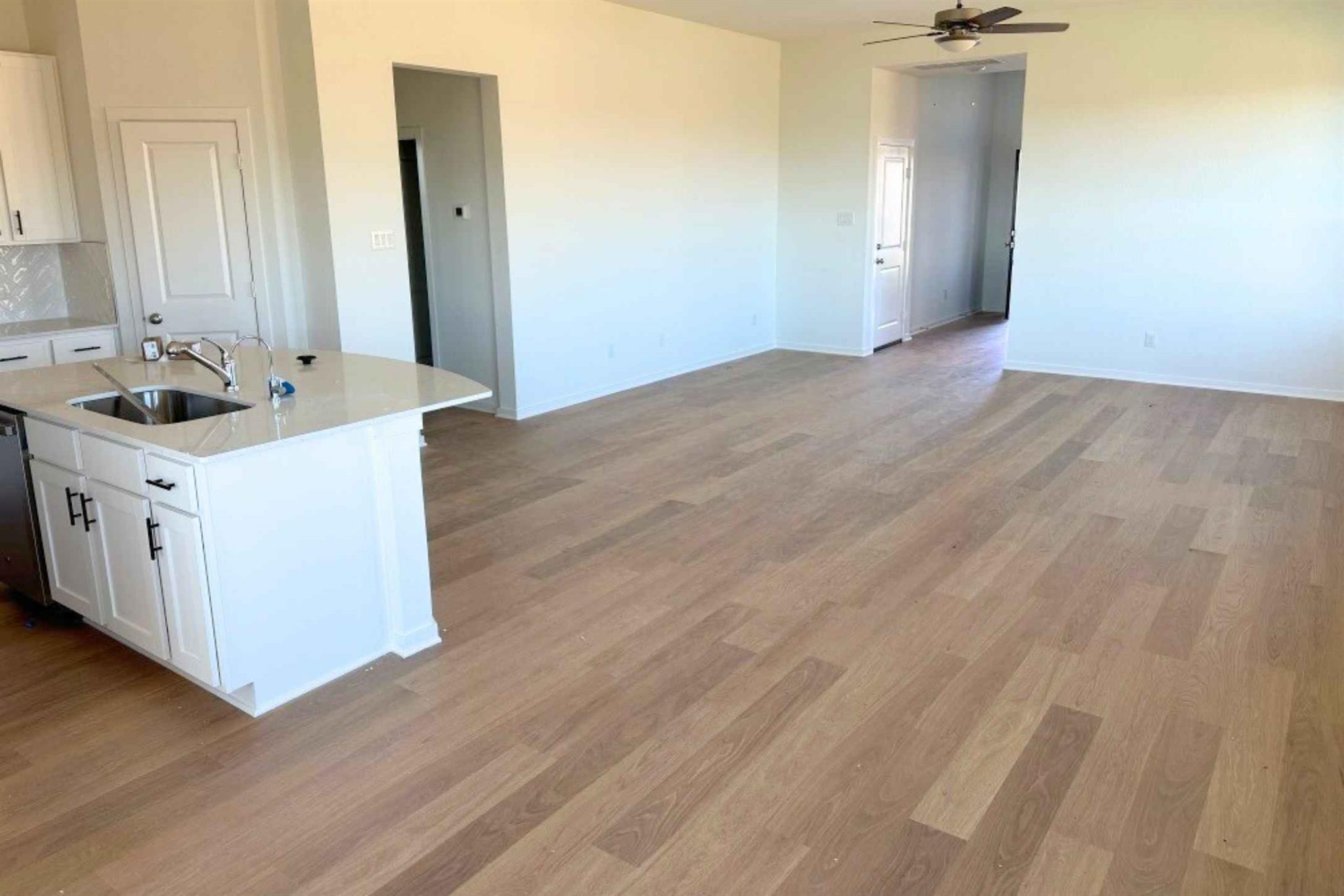 25641 Flora Bella Ln, Elgin, TX 78621