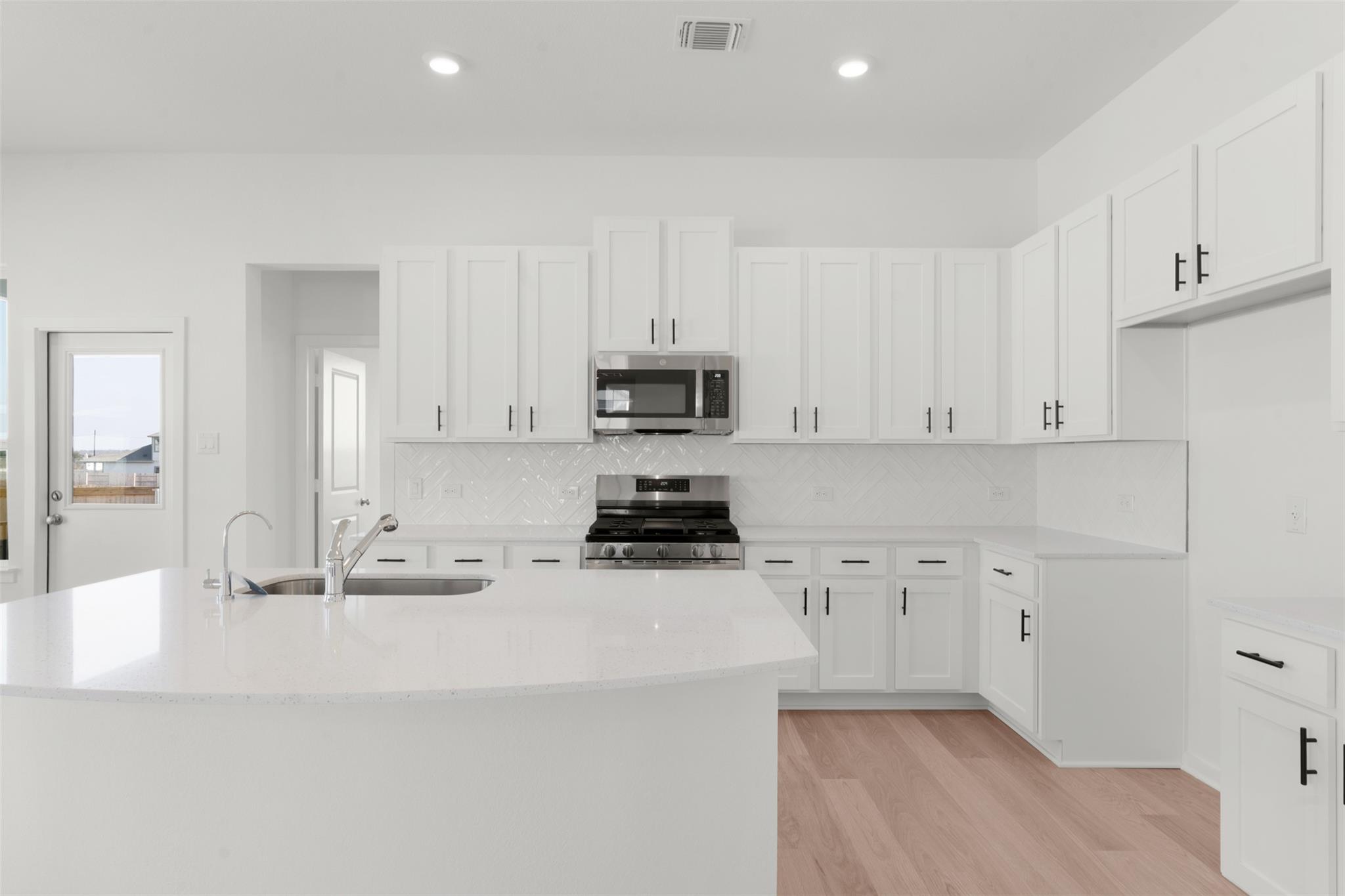 25641 Flora Bella Ln, Elgin, TX 78621