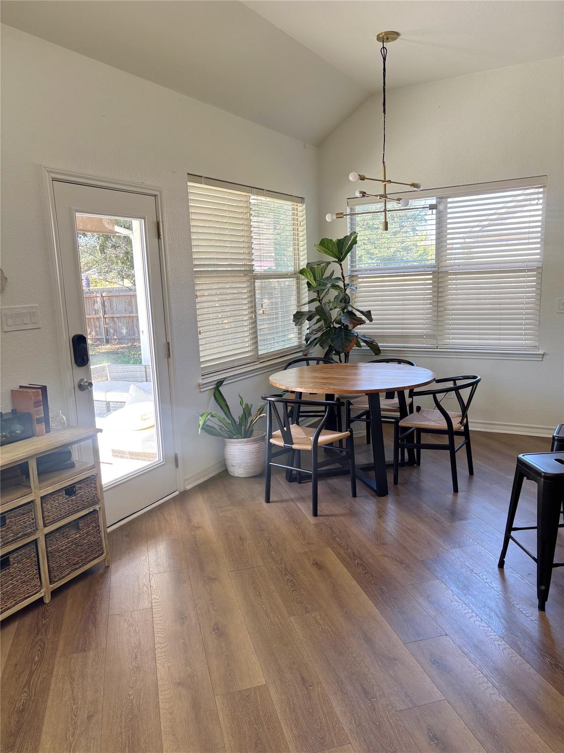 3336 Ashleys Way, Marion, TX 78124