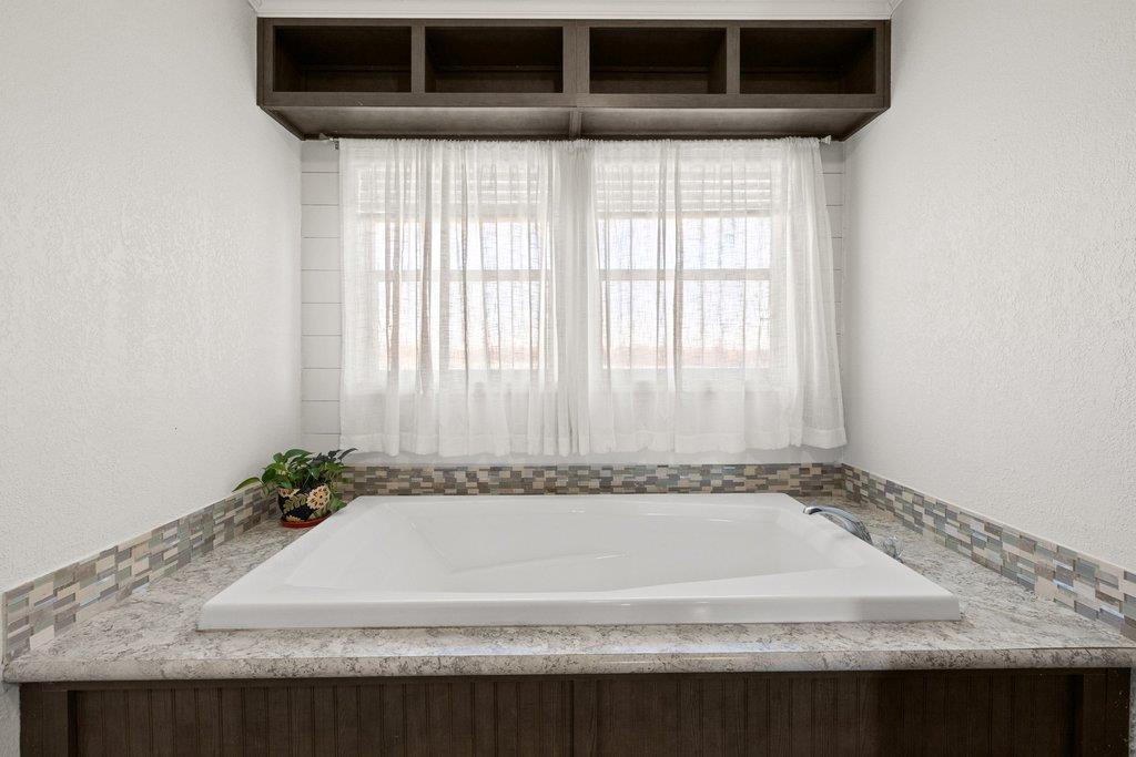 950 S Fm 486, Thorndale, TX 76577