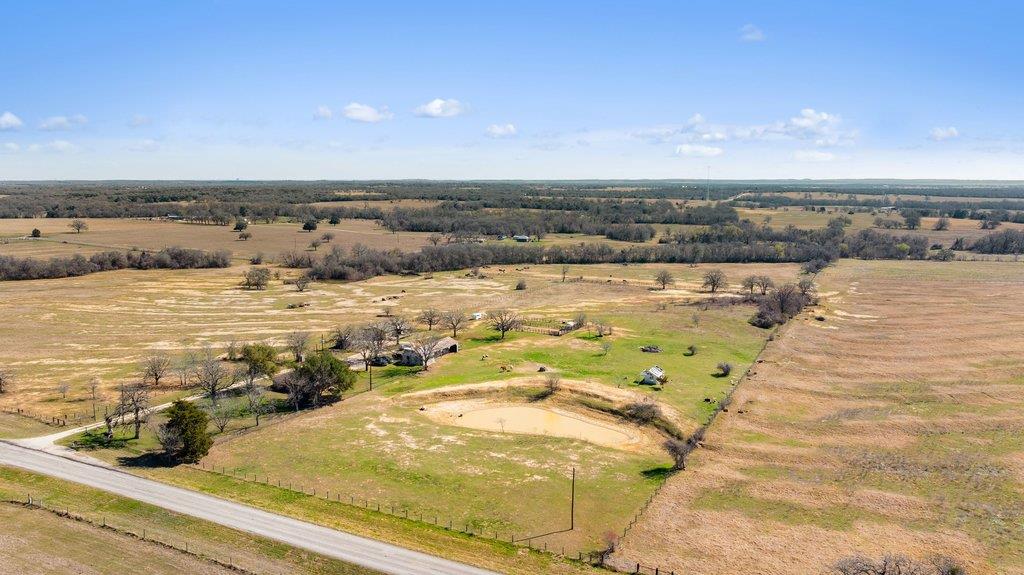 950 S Fm 486, Thorndale, TX 76577