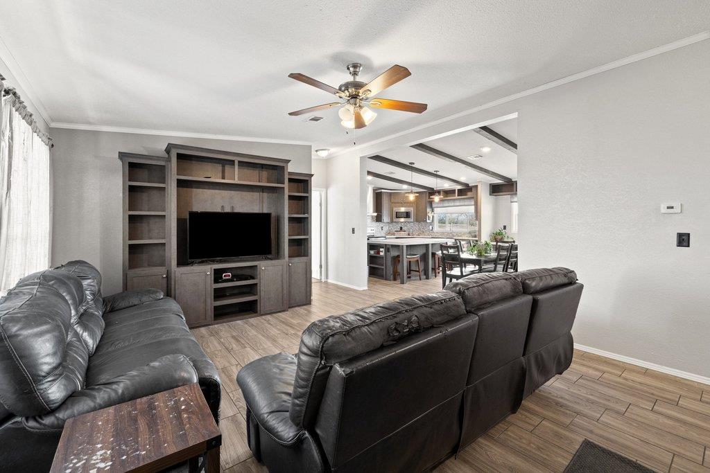 950 S Fm 486, Thorndale, TX 76577