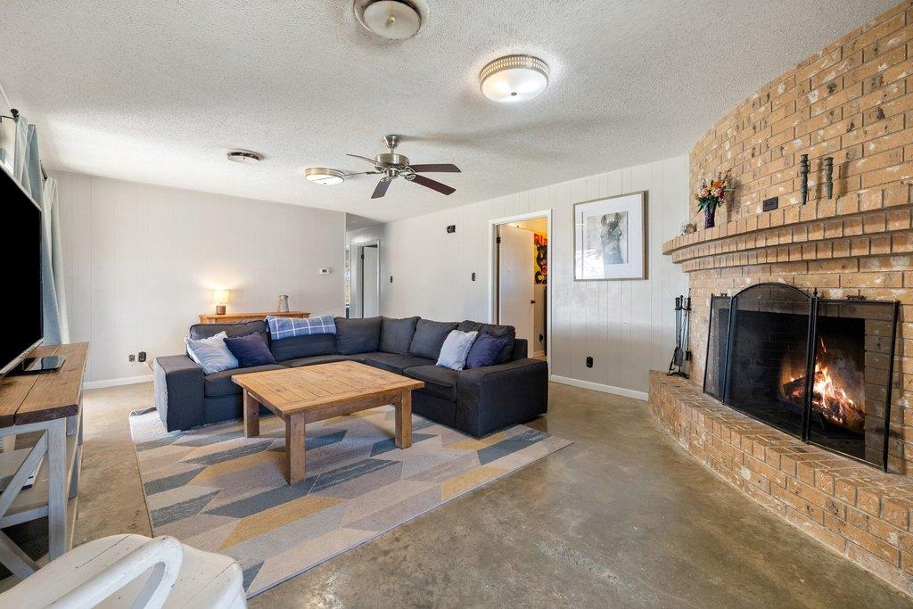 950 S Fm 486, Thorndale, TX 76577