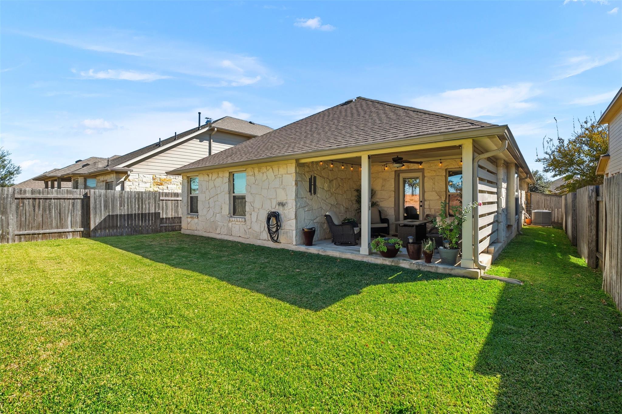 109 Briar Park Dr, Georgetown, TX 78626