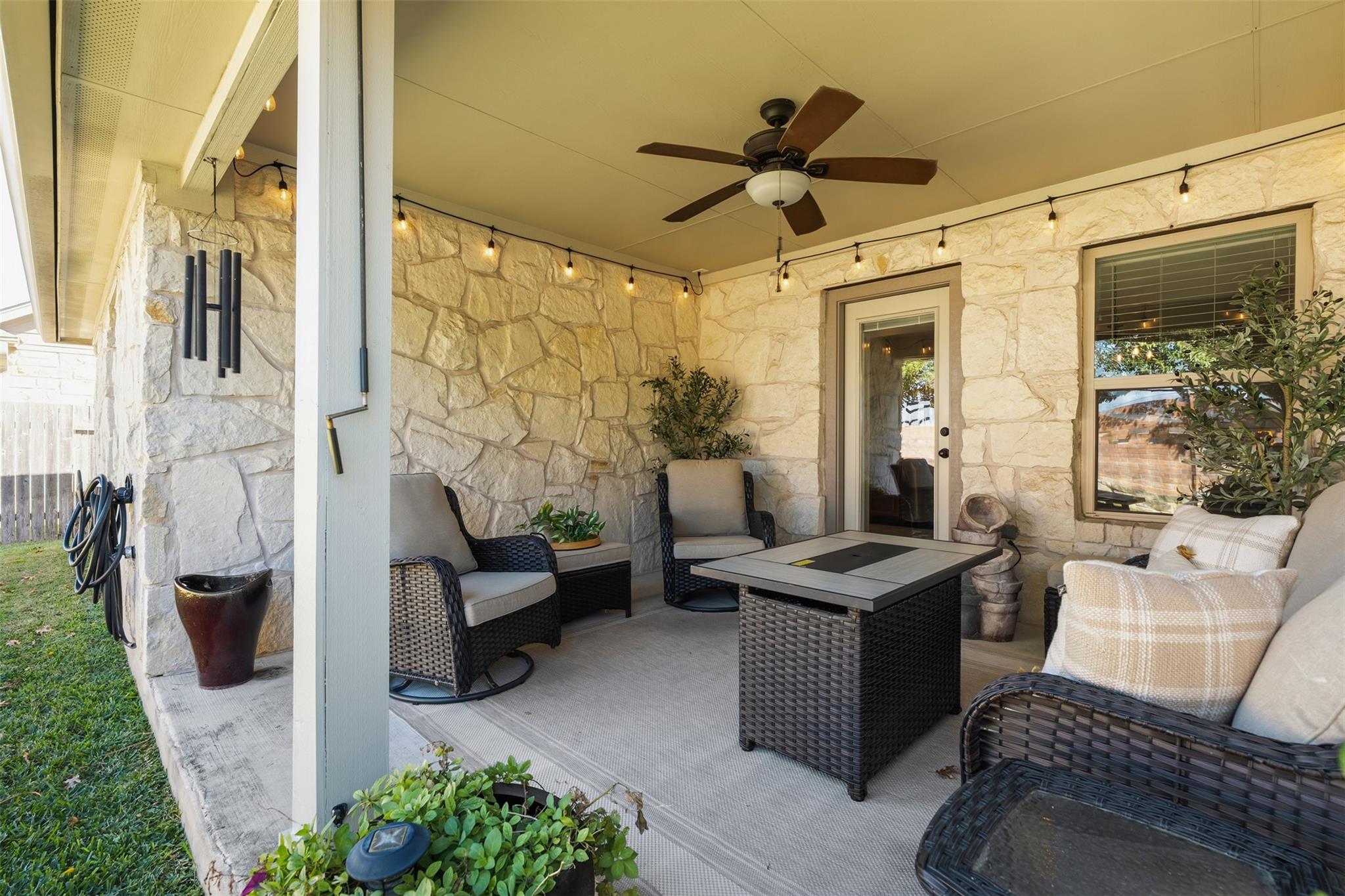 109 Briar Park Dr, Georgetown, TX 78626