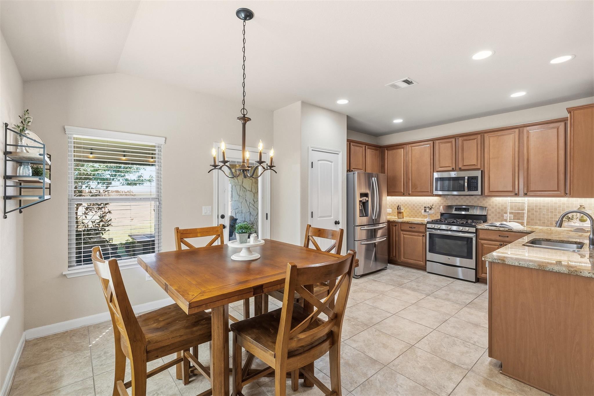 109 Briar Park Dr, Georgetown, TX 78626