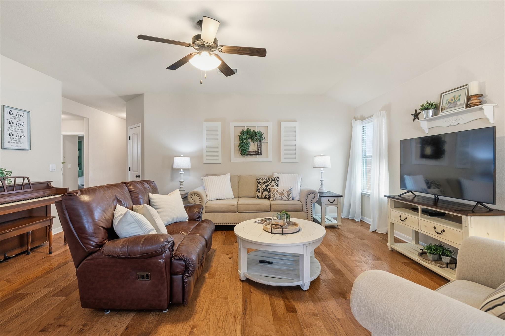 109 Briar Park Dr, Georgetown, TX 78626