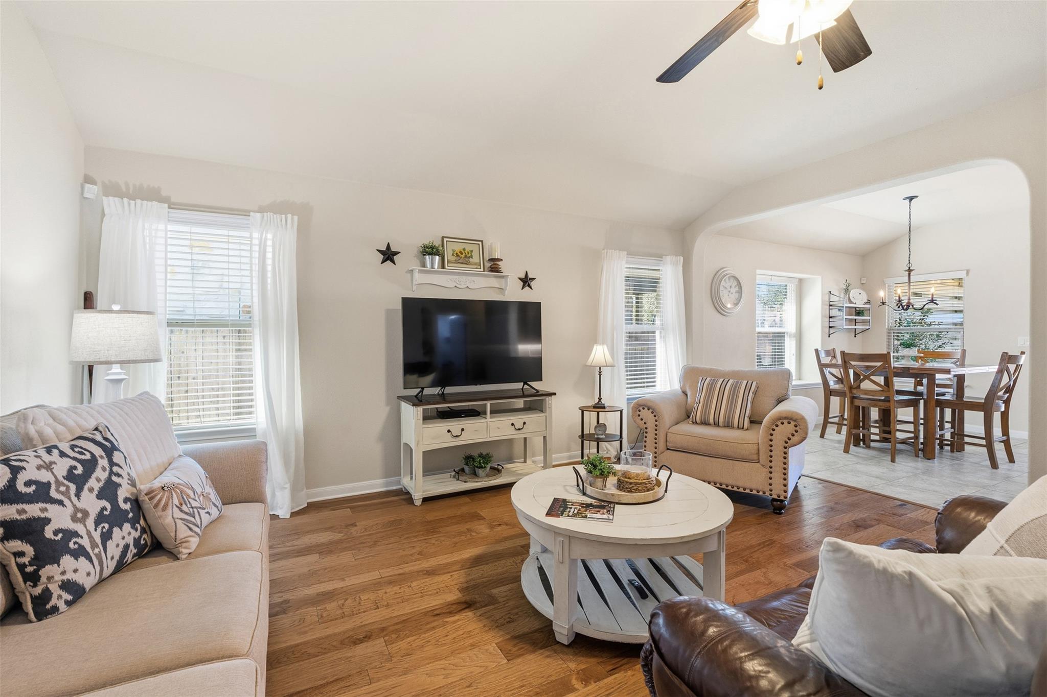 109 Briar Park Dr, Georgetown, TX 78626