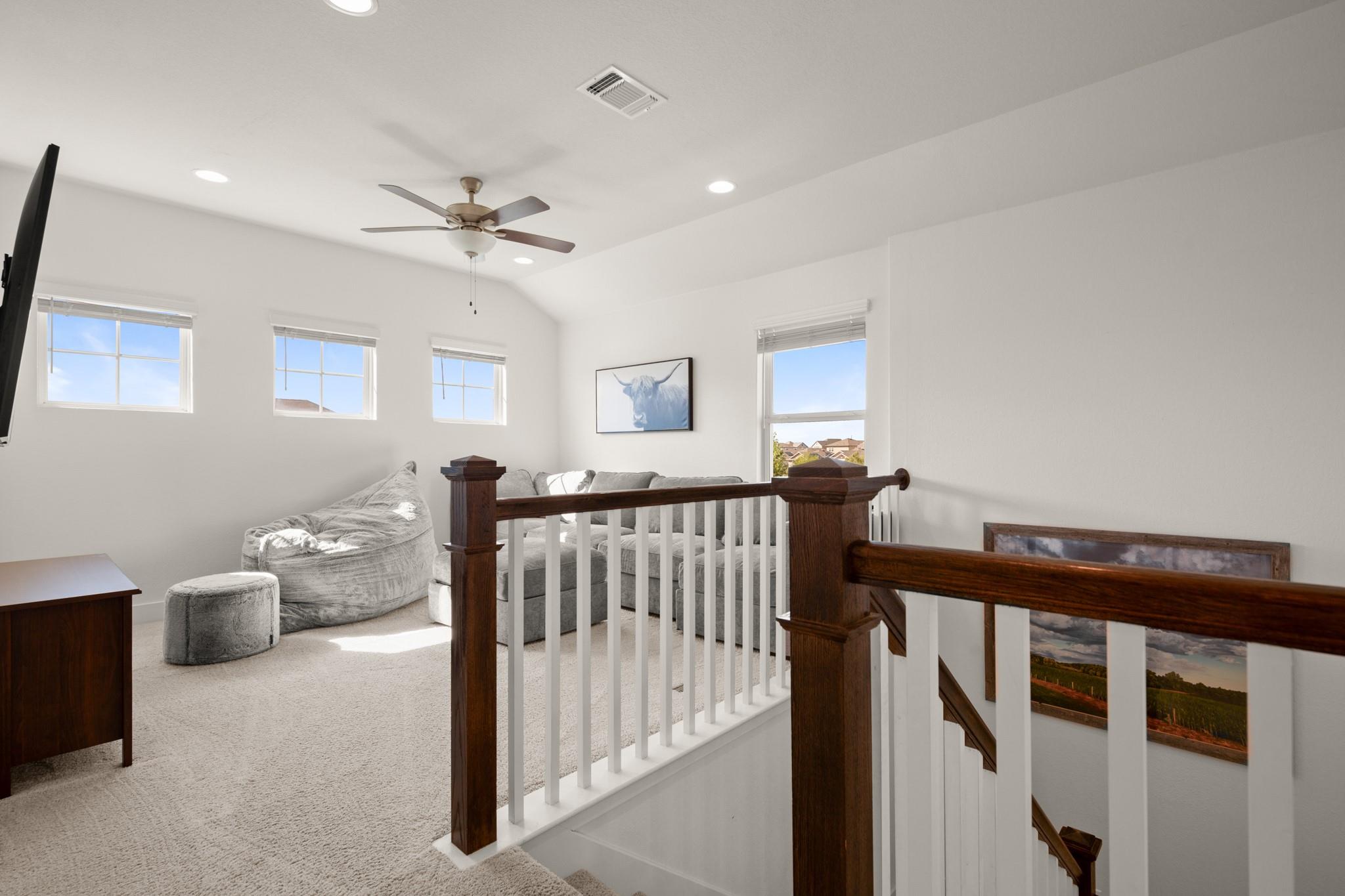 238 Big Leaf Dr, Buda, TX 78610