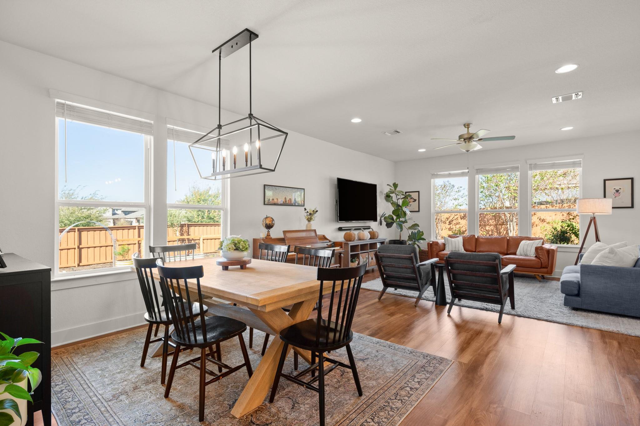 238 Big Leaf Dr, Buda, TX 78610