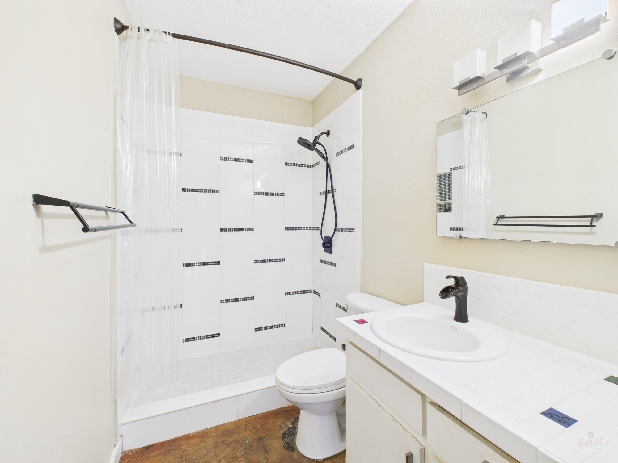 2302 East Side Dr # 20, Austin, TX 78704