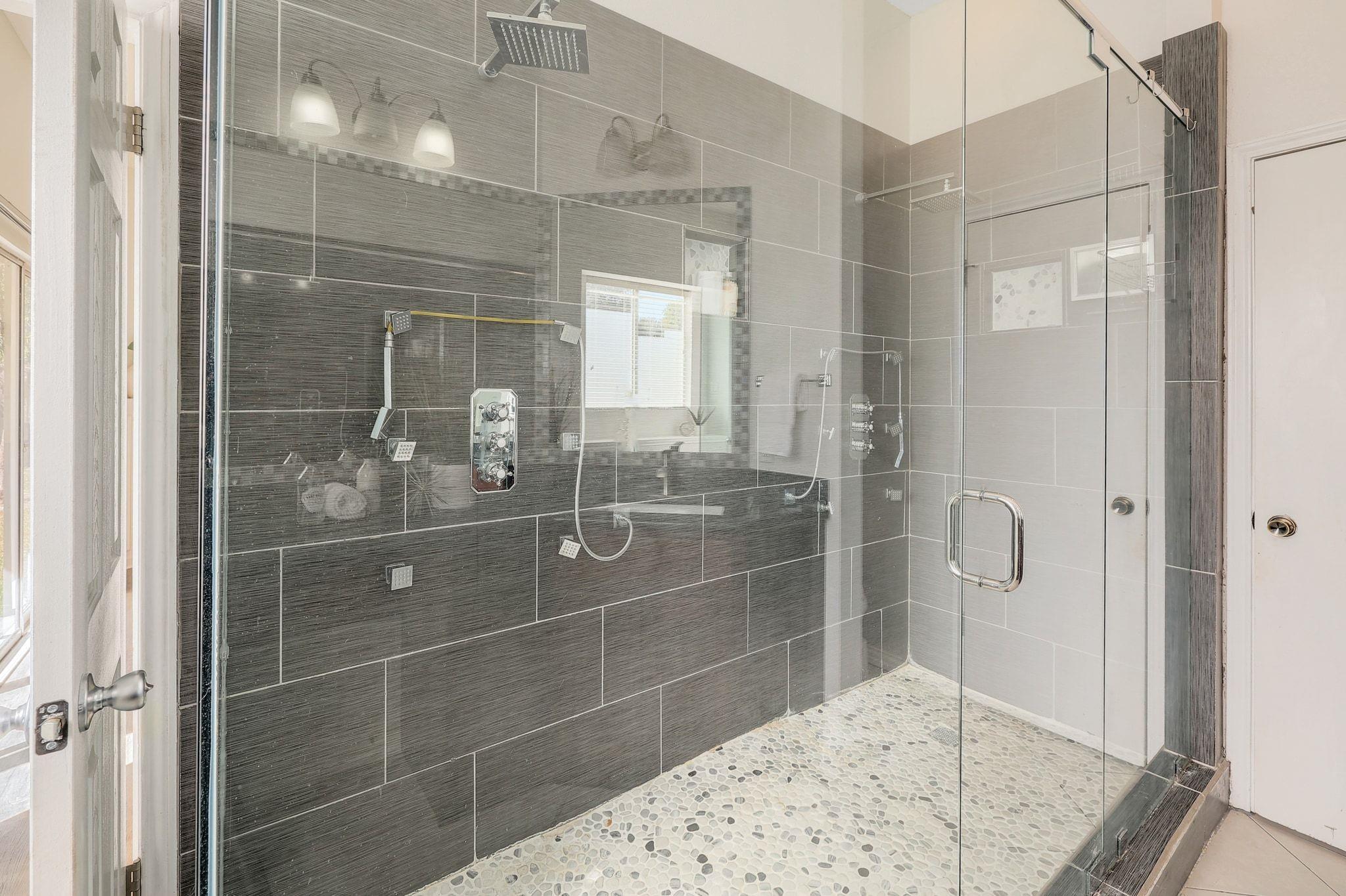 14704 Great Willow Dr, Austin, TX 78728