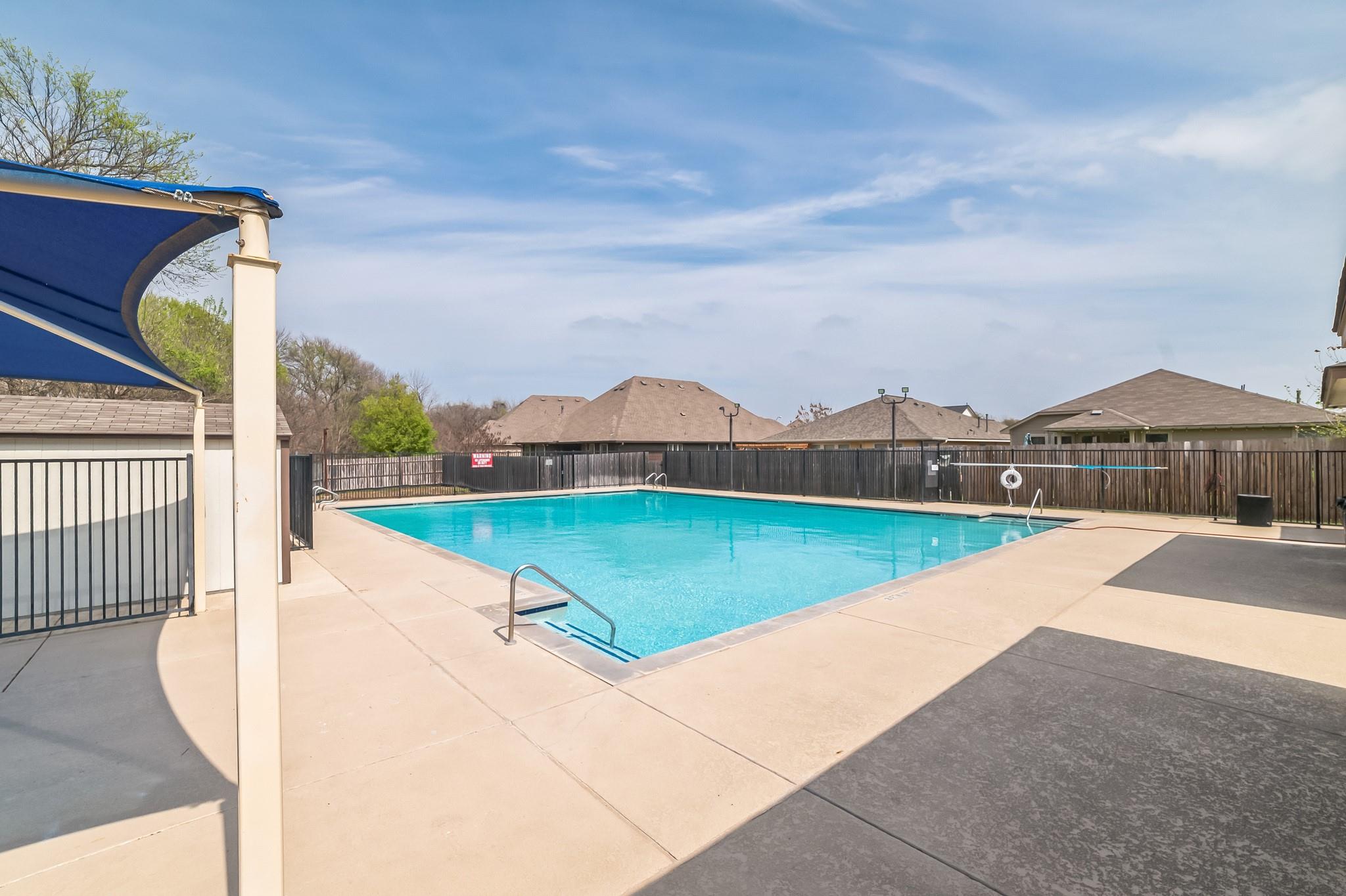 101 Acadia Cv, Hutto, TX 78634