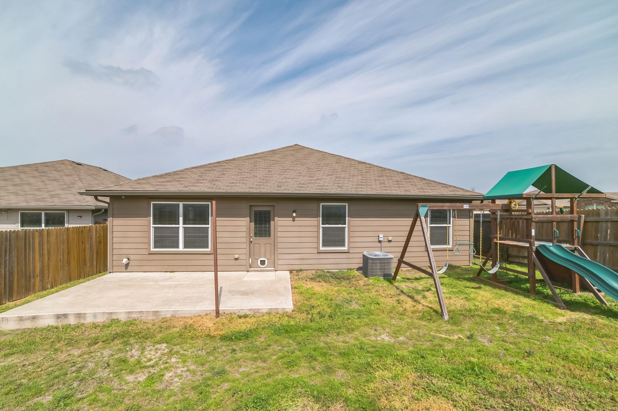 101 Acadia Cv, Hutto, TX 78634