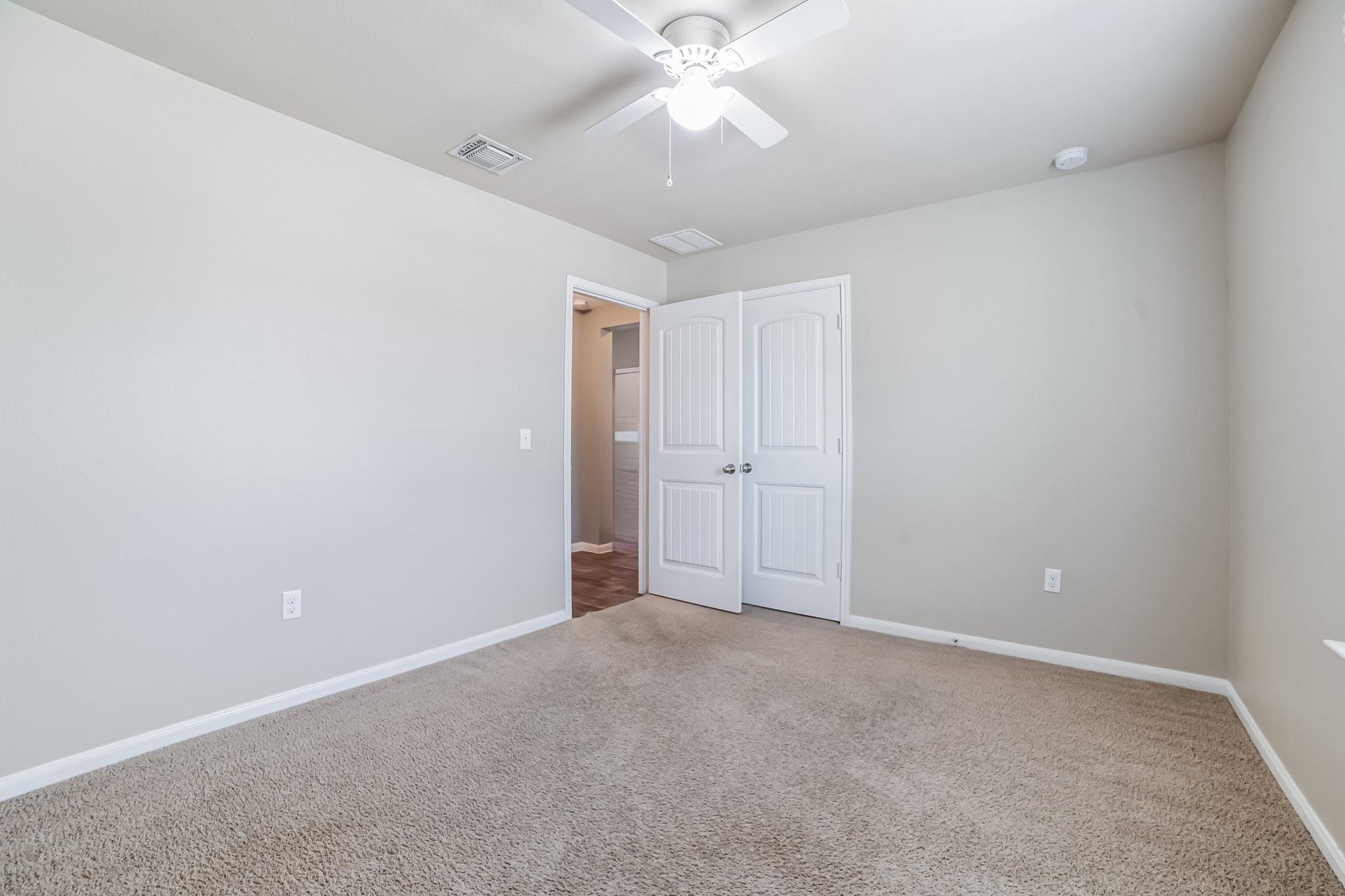 101 Acadia Cv, Hutto, TX 78634