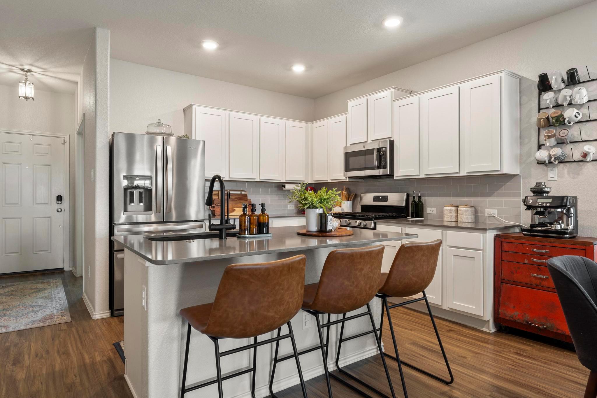 5932 Bianca Dr, Round Rock, TX 78665