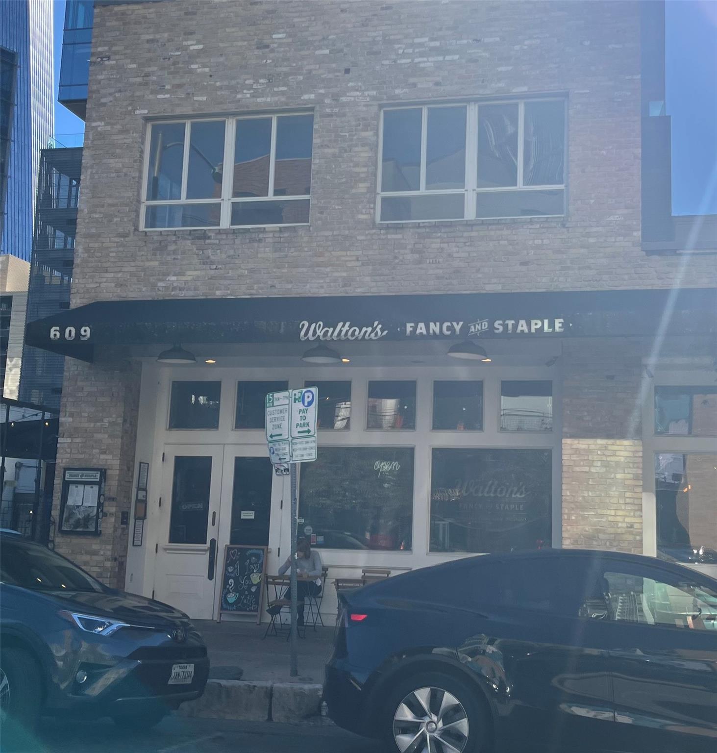 505 W 7th St # 109, Austin, TX 78701