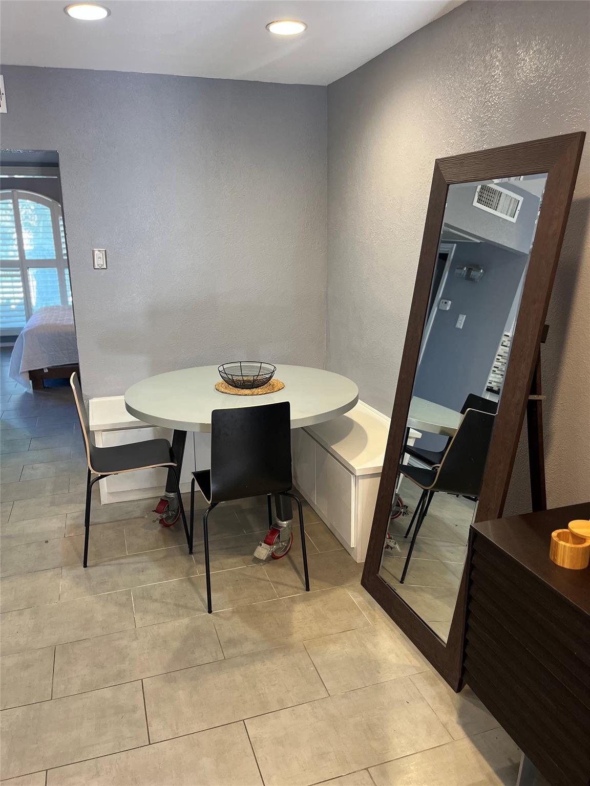 505 W 7th St # 109, Austin, TX 78701