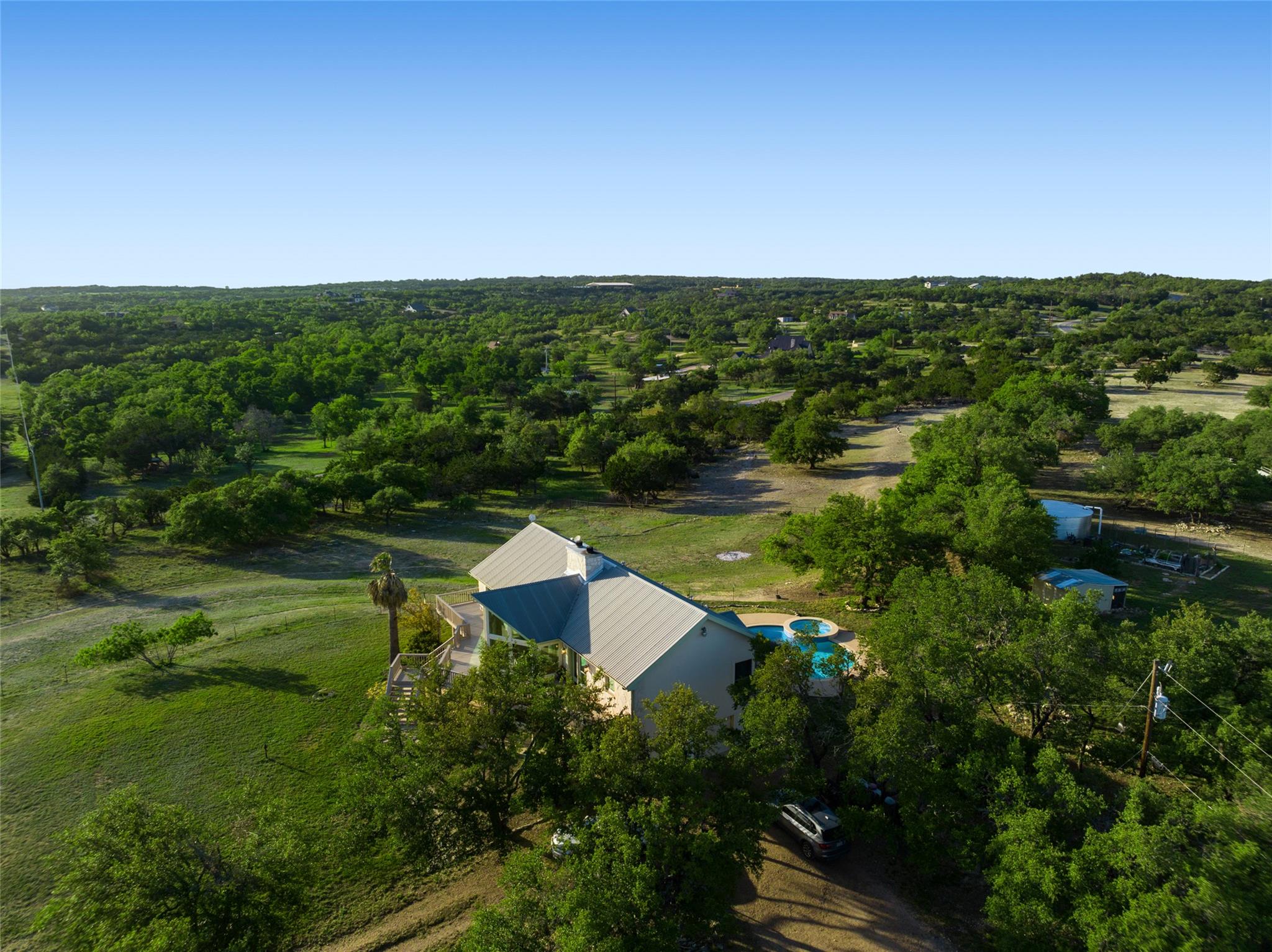 2400 W Fitzhugh Rd, Dripping Springs, TX 78630